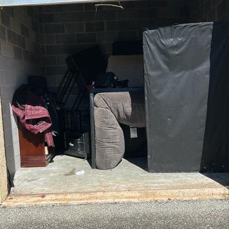 10 x 10 storage unit in Albany, GA