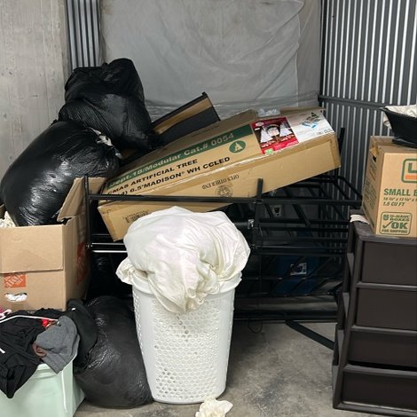 10 x 10 storage unit in Knoxville, TN