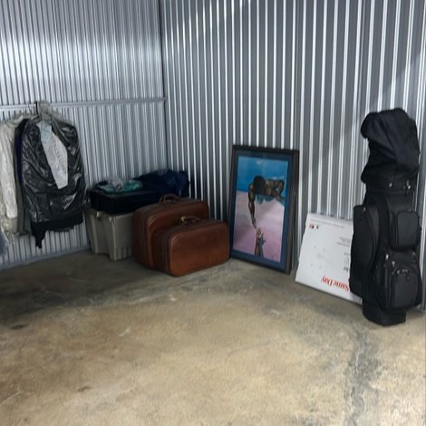 10 x 8 storage unit in Knoxville, TN
