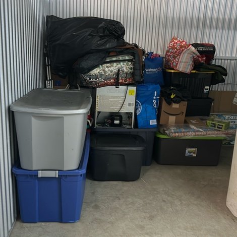 10 x 7 storage unit in Rochester, NY