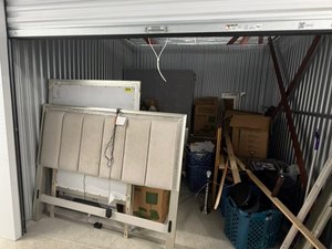 10 x 10 unit in NE Sandy Springs