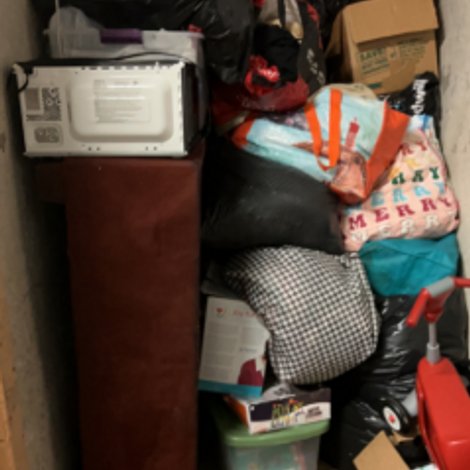 5 x 8 storage unit in Rochester, NY