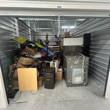 10 x 15 storage unit in Snellville, GA