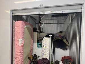 5 x 10 unit in Commerce