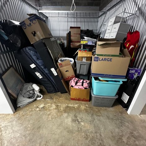 10 x 15 storage unit in Commerce, GA