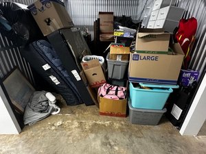 10 x 15 unit in Commerce