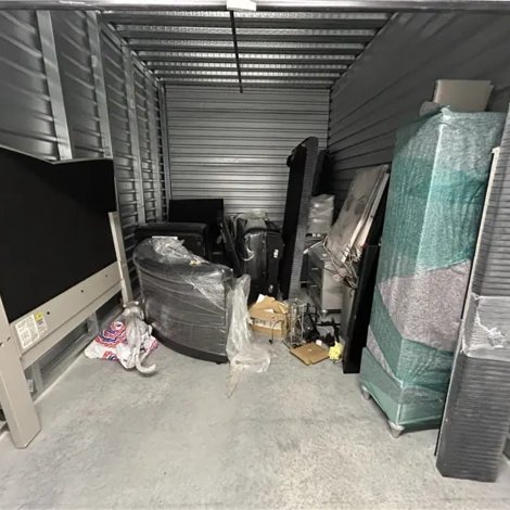 10 x 15 storage unit in Unknown, IN
