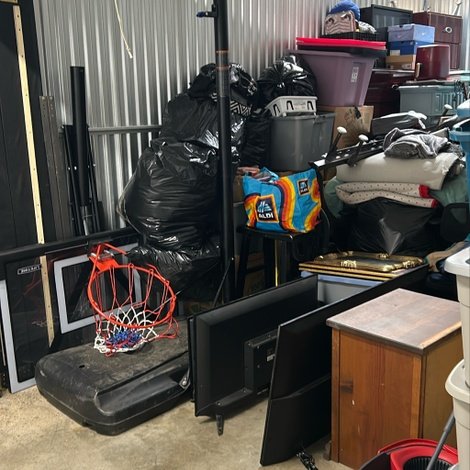 10 x 15 storage unit in Indianapolis, IN