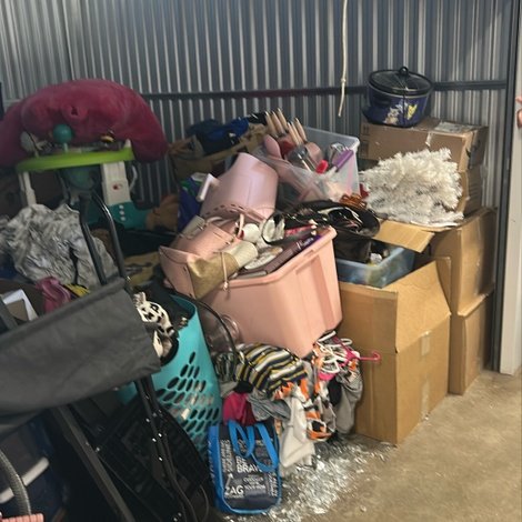 10 x 10 storage unit in Indianapolis, IN
