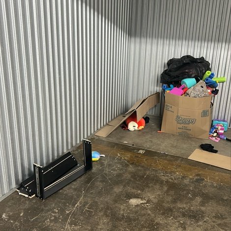 10 x 10 storage unit in Macon, GA