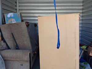 10 x 10 unit in Riverdale
