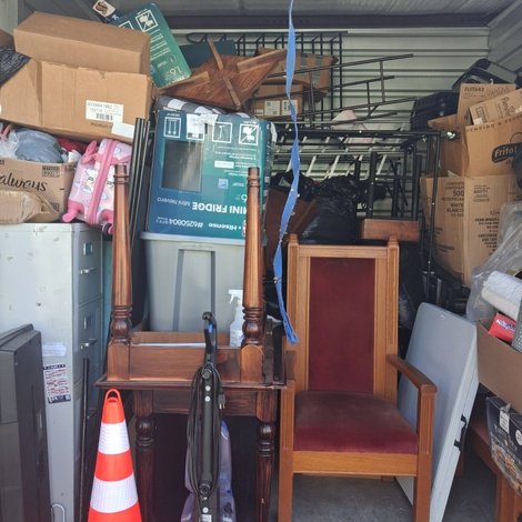 10 x 10 storage unit in Riverdale, GA