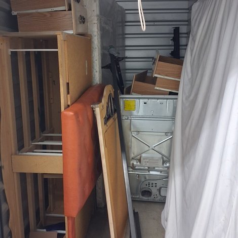 5 x 10 storage unit in Riverdale, GA