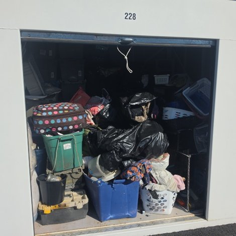 10 x 10 storage unit in Elgin, SC