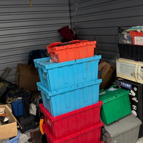 10 x 10 storage unit in Sarasota, FL