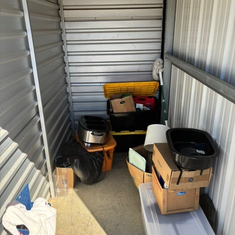 5 x 10 storage unit in Greenville, SC