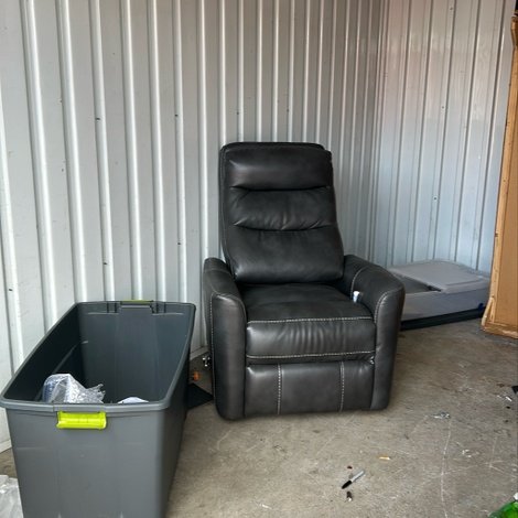 10 x 15 storage unit in Hamilton, OH