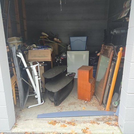 10 x 12 storage unit in Amelia, OH