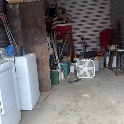 10 x 20 storage unit in Dearborn, MI