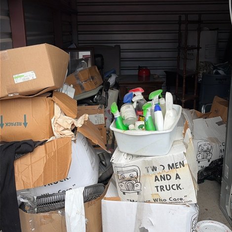 10 x 15 storage unit in Dearborn, MI