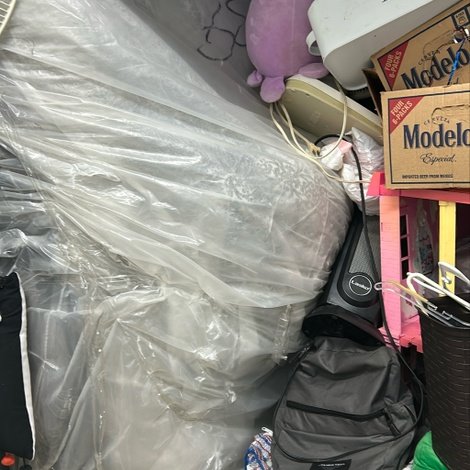 10 x 10 storage unit in Dearborn, MI