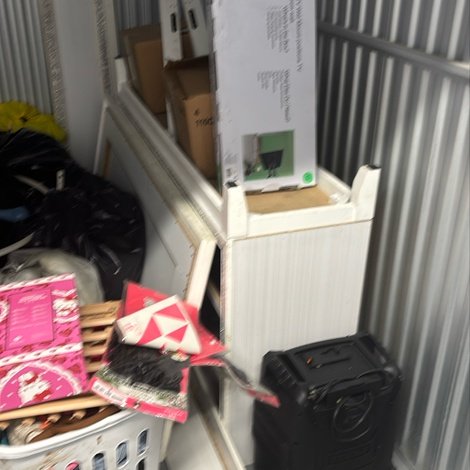 10 x 10 storage unit in Cincinnati, OH