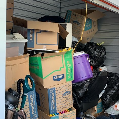 10 x 7 storage unit in Chicago, IL