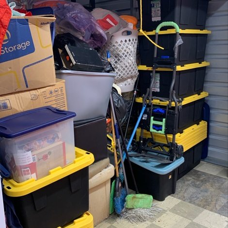 10 x 20 storage unit in Chicago, IL