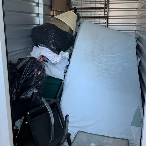 5 x 10 storage unit in Chicago, IL
