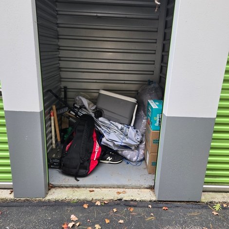 5 x 5 storage unit in North Billerica, MA