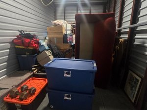 10 x 15 storage unit in Tewksbury, MA