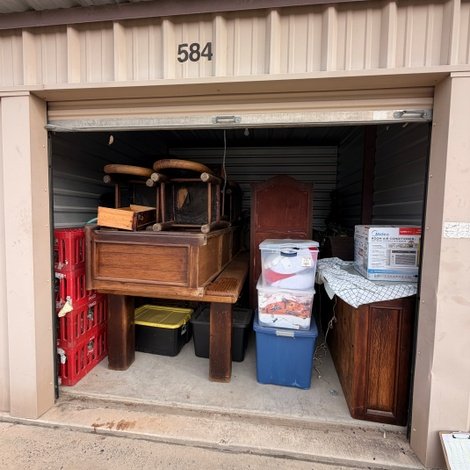 10 x 10 storage unit in Laredo, TX