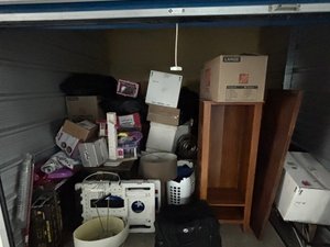 10 x 10 storage unit in Laredo, TX