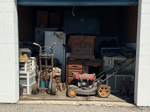 10 x 10 storage unit in San Antonio, TX