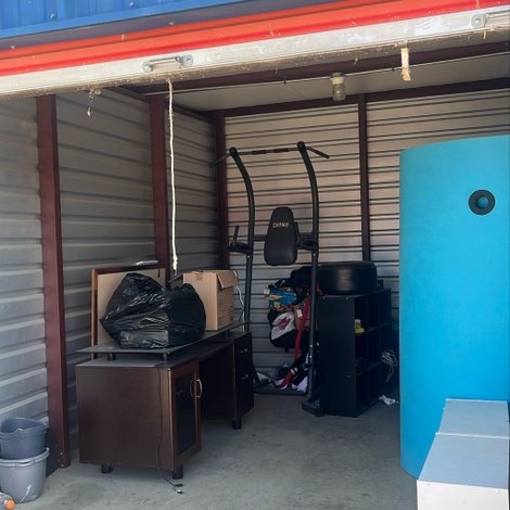 10 x 15 storage unit in Laredo, TX