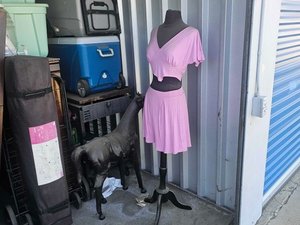 10 x 20 storage unit in Bakersfield, CA