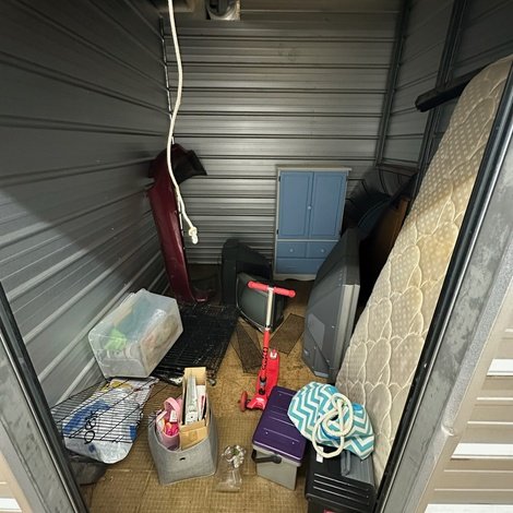 8 x 10 storage unit in Kings Mountain, NC