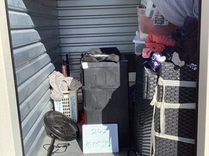 5 x 10 unit in Louisville
