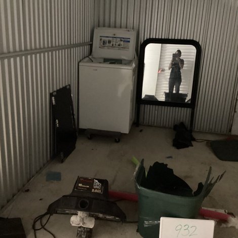 10 x 13 storage unit in Louisville, KY