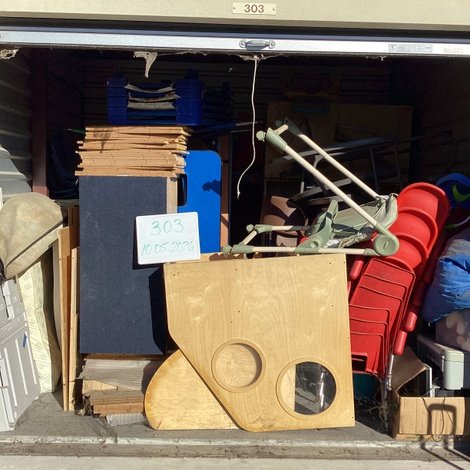 10 x 10 storage unit in Louisville, KY