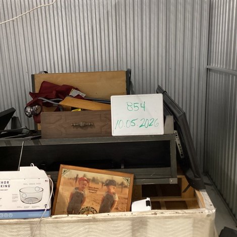 5 x 8 storage unit in Louisville, KY