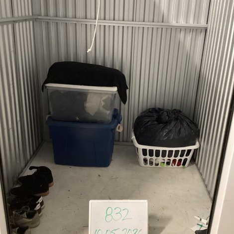 5 x 5 storage unit in Louisville, KY