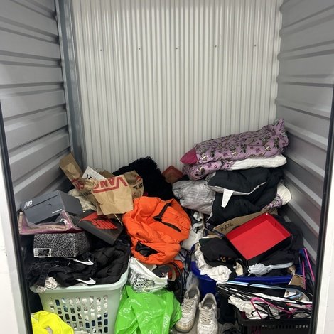 5 x 5 storage unit in Unknown, TX