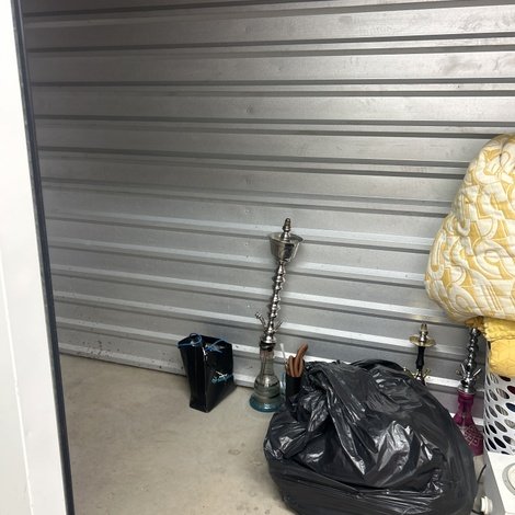 5 x 10 storage unit in Unknown, TX