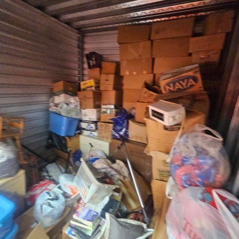 10 x 10 storage unit in Unknown, TX