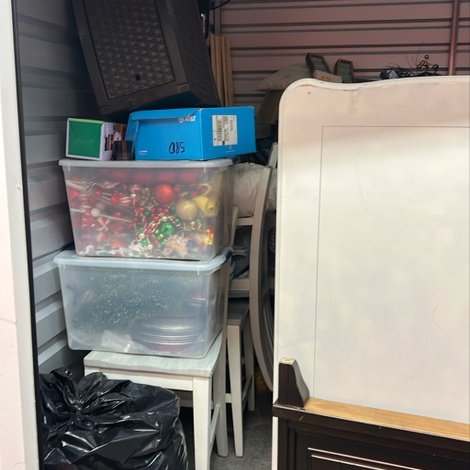 10 x 20 storage unit in Plano, TX