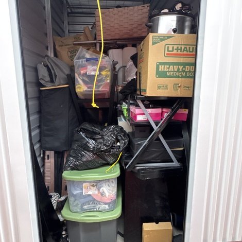 5 x 10 storage unit in Plano, TX