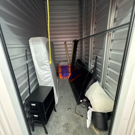 5 x 10 storage unit in Plano, TX