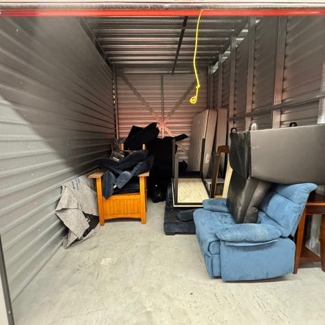 10 x 15 storage unit in Jacksonville, NC