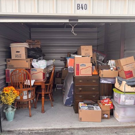 10 x 12 storage unit in Peebles, OH